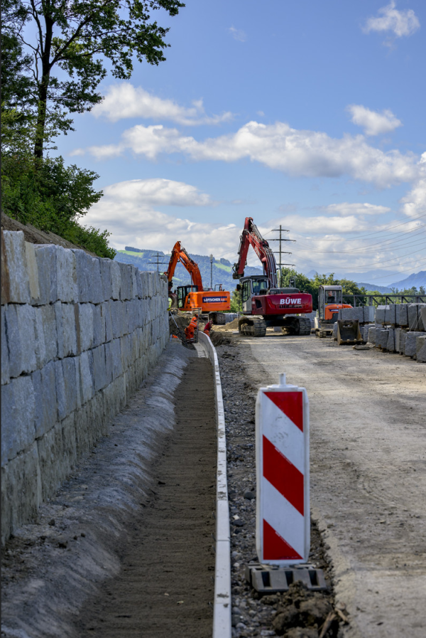Bau der Stützmauer Chnodewäldli, August 2023